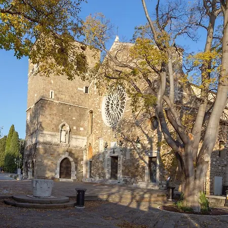 Centro I S. Michele 2 公寓